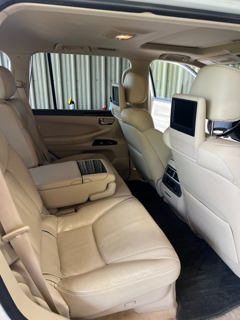 2014 Lexus LX 570 - Photo 10
